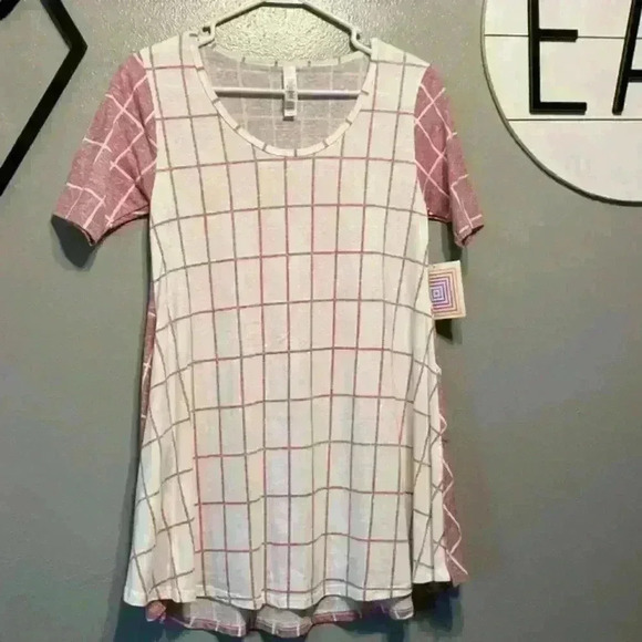 ❤️ LuLaRoe Perfect T New With Tags Pink & White - Picture 1 of 6